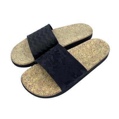 China Printed wear fashionable men's flip flops in 2022 summer new personality casual breathable soft bottom flip flops for sale