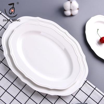 China Viable Western-style Nordic European restaurant 8/12/14 inch plain white oval porcelain dish ceramic splint for sale