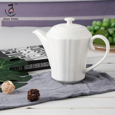 China Custom style 800ml Nordic European elegant simple white porcelain teapot ceramic DianTong logo ceramic teapot for restaurant and hotel for sale