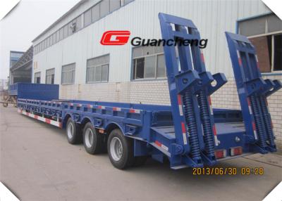 China Triangle Tire Detachable Gooseneck Trailers , 40 Ton Gooseneck Lowboy Trailer for sale