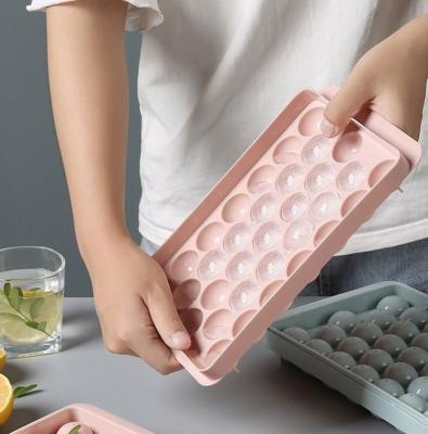 China Hot Selling 6 Hot Selling Sphere Ice Ball Maker Silicone Ice Ball Maker Reusable Non-Stick Round Mold Stocked Ice Cube Trays for sale