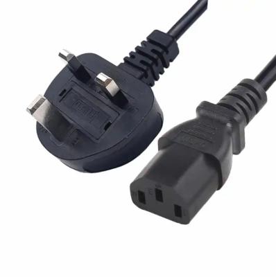 中国 HENG WELL UK 3ピン電源コード 消費者電子機器 220V - 250V 13A 販売のため