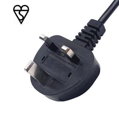 中国 3 Pin UK Power Cord Plug To IEC 320 C13 BS1363 Certificate 0.5m 0.75m 1m 販売のため