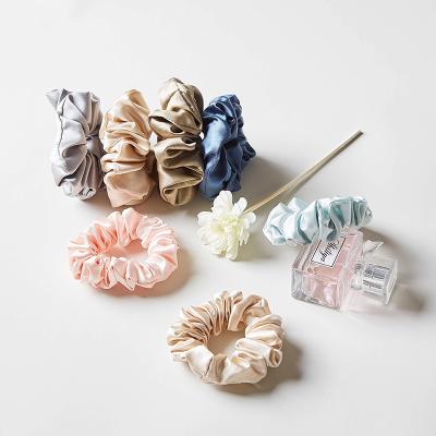 China Hair Decoration 100% Silk Ties Satin Scrunchies Elastic Bands Soft Silk Hair For Girls for sale