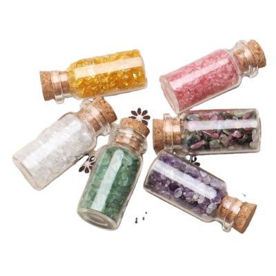 China Natural Gemstone Crystal Mini Wishing Bottles Tumbled Chip Reiki Healing China Jewelry Making Home Decoration Gift for sale