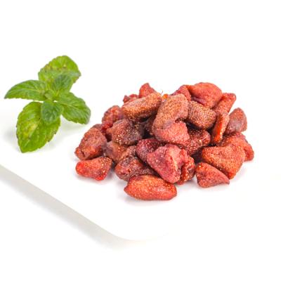 China New Products Strawberry Snack Dried Fruit Dried Hot Snacks for sale