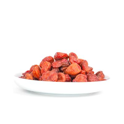 China Premium Dried Strawberry Fruit Promotional Snack Canned Strawberry for sale