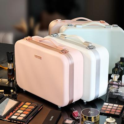 China Fashion Custom Cosmetic Toiletry Box Aluminum Alloy Box Rotating Makeup Brush Organizer Cosmetic Moving Box With Led Light Mirror for sale