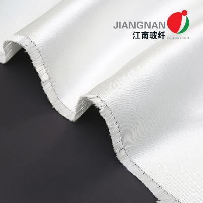 Chine Tissu à hautes températures de la fibre de verre 3788, petit pain de tissu de la fibre de verre 12H tissé par tache à vendre