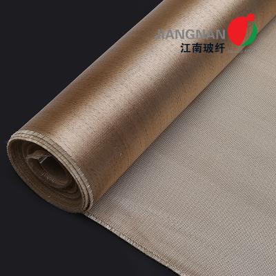 Chine le satin soumis à un traitement thermique de tissu de fibre de verre de 0.8mm tissent la couverture de soudure du feu à vendre