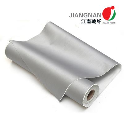 Cina protezione antincendio di 0.4mm Grey Polyurethane Fiberglass Cloth Used per fuoco e le cortine di fumo in vendita