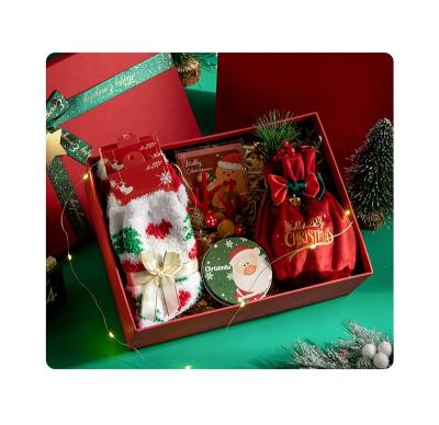 China Real Estate/Building Latest Building Real Estate/Christmas Gift Box Set SmallOrders G0183 To Send Girls Apple Bag Hairpin Candy Box Creative Hot Gift Set for sale