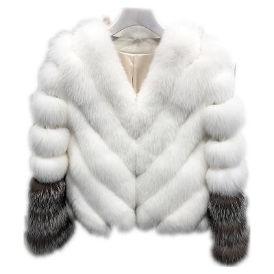 China Anti-wrinkle winter customization Lady Fashion Style Thick fox leather short style with natural fox fur women's fur coat with silver fox fur for sale