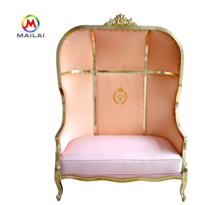 China Factory Price Rose Birdcage Double Seats Solid Wood Bride And Groom Wedding Throne Sofa for sale