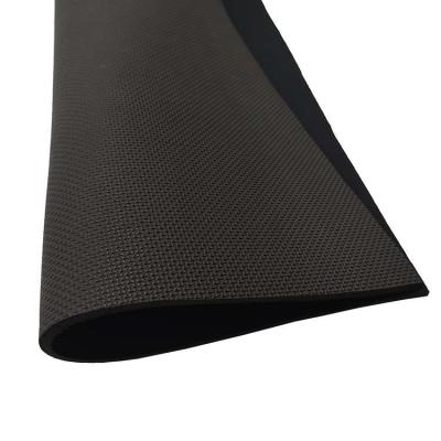 Cina Spessore antiurto nero del rullo di gomma dello zigrino del neoprene 1.5MM-40MM in vendita