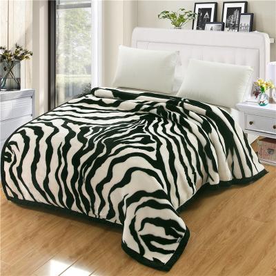 China Factory Price Folded 100% Polyester Mink Raschel Blanket For Winter Heavy for sale