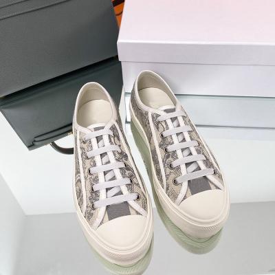 China Ladies Shoes Women Lightweight Original Famous Brands Platform D Embroidered Cloth Fashion Breathable Sneakers Running Designer Casual for sale