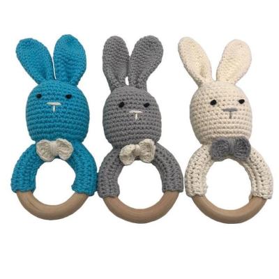 China New Design Circle Beech Wood Baby Teething Ring Environmental Friendly and Safe Crochet Bunny Teether Wooden Teething Ring for Kids for sale