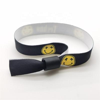 China Custom Europe Festival Cloth Fabric Wristbands With Disposable Plastic Snap Closure Clip for sale