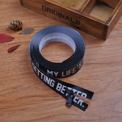 China Waterproof Zipper Tape Invisible Zipper Roll Customized Printed Waterproof Zipper Roll For Garment zu verkaufen