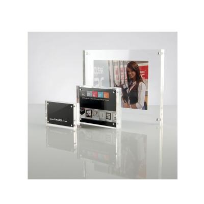 China Modern Customized Floating Magnet Picture Frame 4x6 Acrylic Crystal Double Sided Magnetic Picture Frame 152X102mm for sale