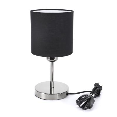 China Nordic luxury wood modern table lamps hotel bedroom bedside lamp new desk lighting modern bedside led table lamp for sale