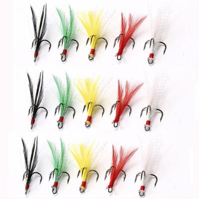 China 50Pcs/Box Bright Color Fishing Feather Triple Hooks Black Dress Feather PIKE BASS Fishing Lure Hook Spare Puzzle Boxes 6# for sale