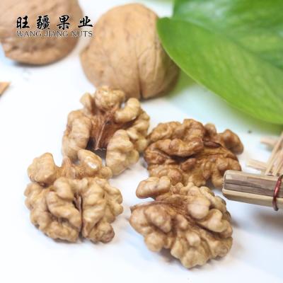 China Best Common Top Price Walnut Nuts Class Dried Walnut Style Dry Raw Walnuts for sale