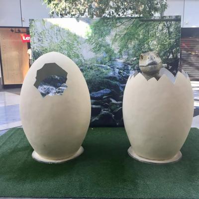 China Figerglass Museum Fiberglass Dinosaur Eggs Model For Baby Taking Photo for sale