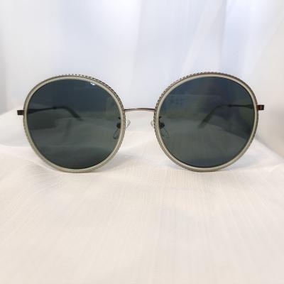 China Bigger Frame Trendy Men Women Sunglasses Fashion Sunglasses Shades Style Black Custom Color 4colors for sale