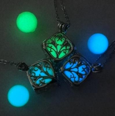 China DB018 Huilin Trendy Cube Life Of The Tree Halloween Glowing Pendant Jewelry, Custom Made Personalized Necklace for sale