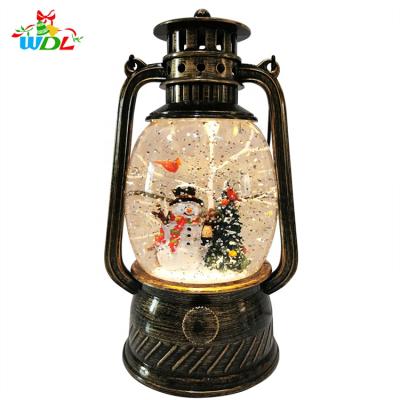 China 2020 New Arrivals Christamas Home Decoration Acrylic Craft Lantern Fashion Resin Snowman Christmas Liquid Globes Blowing Snow for sale