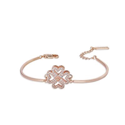 China New Four Leaf Clover Bracelet Niche Design Sense Central Statistical Sense Gift Hot-selling Hot-selling Rotating Celebrity Recommended Bracelet For Girls for sale