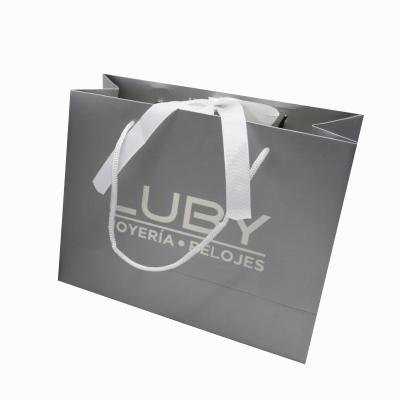 China Recyclable Custom Fans Box or Bundle for Luxury Gift Backpack Bag Logo Printing Gift Mailing Bag with Ribbon for sale