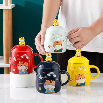 China New Arrival Viable Ceramic Mug Three-dimensional Cartoon With Lid Spoon Mug Wholesale for sale