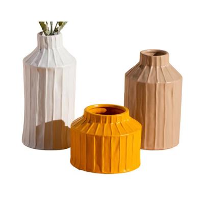 China Modern Unique Geometric Ceramic Wedding Vase For Home Decor for sale