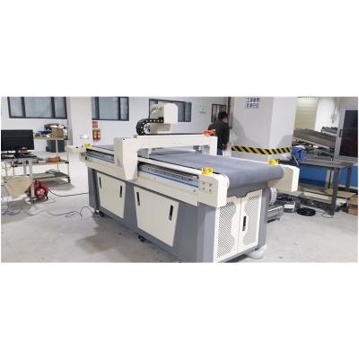 China Main Tool Factory Price Replaceable Leather Digital CNC Knife Cutting Machine 1800*750Mm Knife Slitter Textile for sale