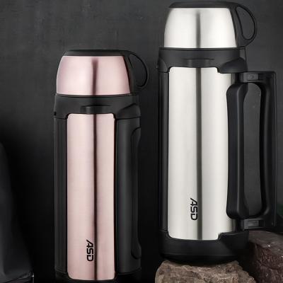 China 2000ml PORTABLE Insulated Stainless Steel Travel Vacuum Wide Mouth Water Bottle Flask Jug for sale