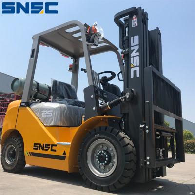 China Heavy Forklift 2.5ton 5000pound Lp Gas Forklift LPG Petrol Forklift with Nissan Engine for sale