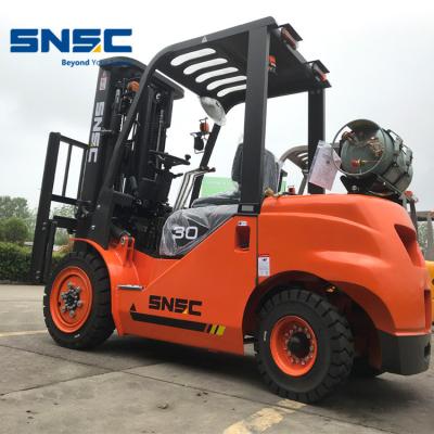 China 3t Gas Forklift with Paper Roll Clamp and Advanced Technology for sale