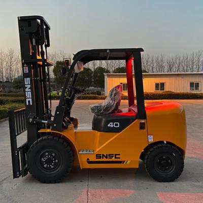 China Fd40 4ton Diesel Forklift Container Forklift Machine Overhead Guard Height 2350mm for sale