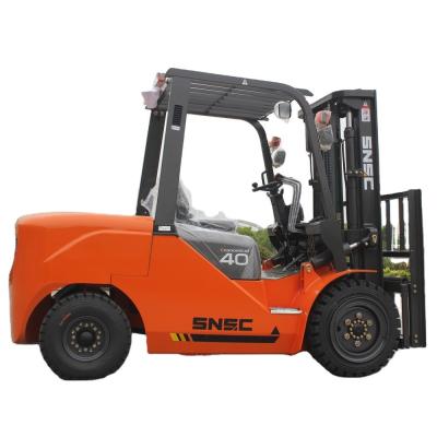 China Powerful Diesel Engine 4ton Rough Terrain Forklifts for Off Road Handling and Lifting for sale