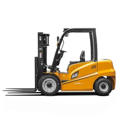 Cina 3 Ton Lithium-Ion 4 Wheel Electric Forklift CE ISO in vendita