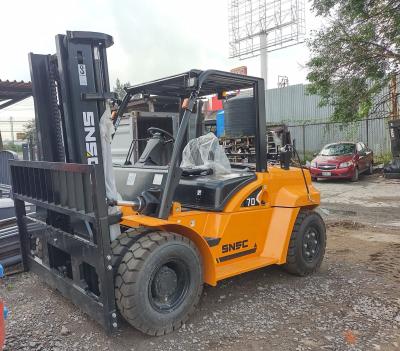 Chine FG70 15500 LBS moteur à gaz contrepoids 7000 kg double carburant GPL / chariot élévateur à essence à vendre