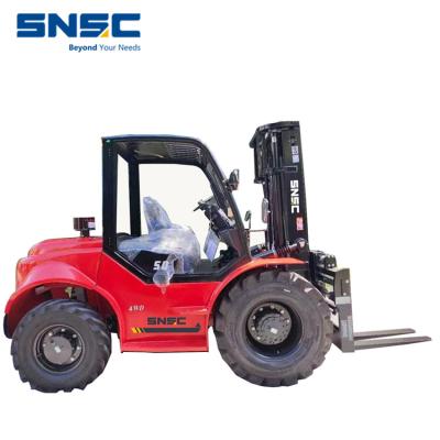 China 2x4 4x4 5 Ton Diesel Engine Forklift Terrain Off Road Montacargas for sale