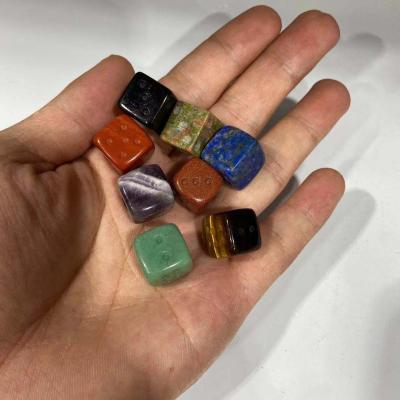 China Gemstones Crystal Natural Stone Gifts Craft Stones Healing Dies Europe Unique Souvenir for sale