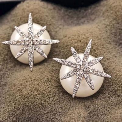 China 2021 Korea new FASHIONABLE vintage star round earring for women fashion temperament simulated pearl stud earrings for sale