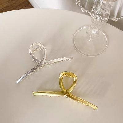 China 2021 Women Large Hairpin Korean Smooth Metal Hair Dish Clips Elegant Alloy Hair Claw Non - Slip for sale