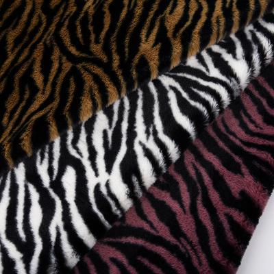 China Breathable W-068 Best price for wholesaler home textile plush blanket fabric for sofa furniture for sale