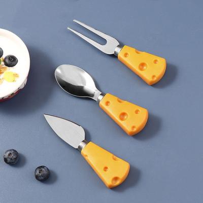 China Viable Cute Food Grade Cheese Handle Stainless Steel Children 3pcs Cutlery Set Child Spoon Fork Knife for sale